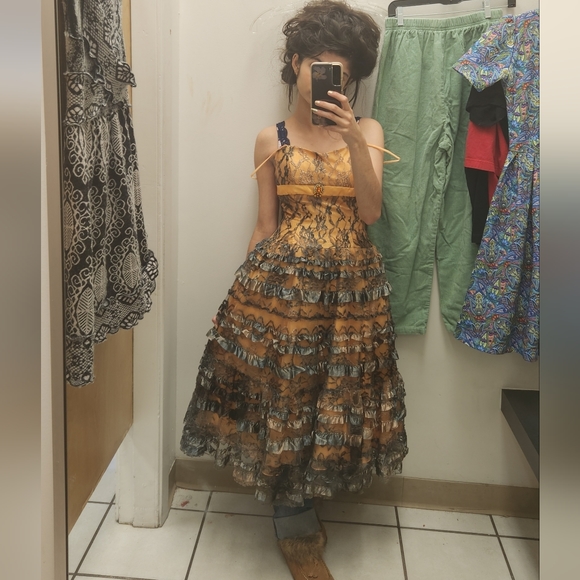 🤎 Meet your Posher, Megan :) - Picture 13 of 17